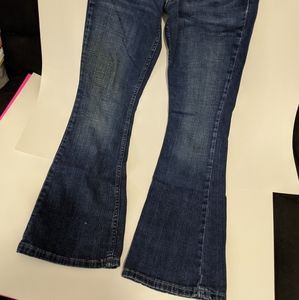 Levi's Too superlow size 5